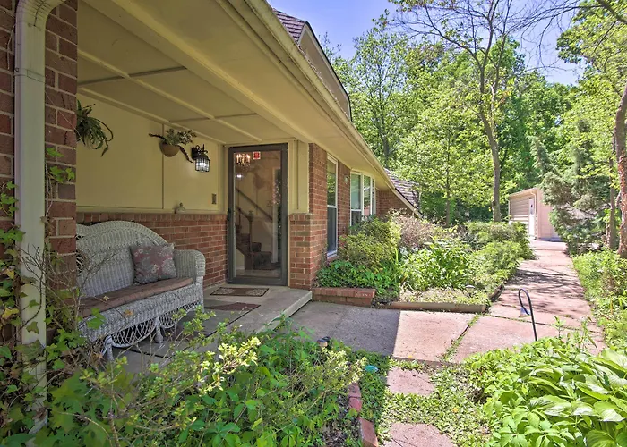 Private W/ Hot Tub & Patio Near Dtwn *